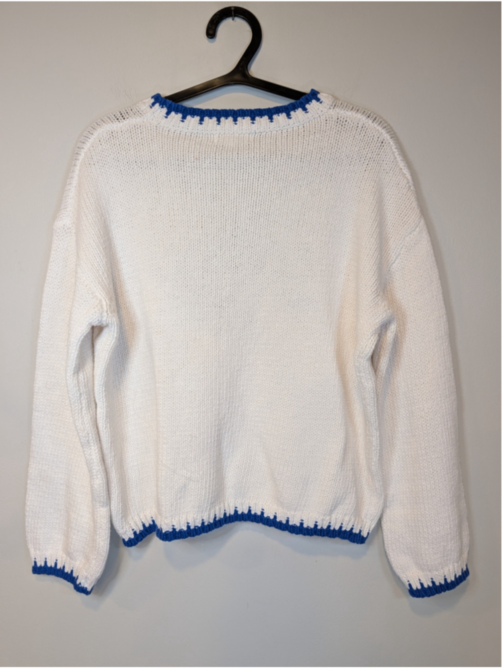 Little Lies Gone Fishing Cotton Knit Sweater White Green Blue Coastal Size S/M - Picture 6 of 6